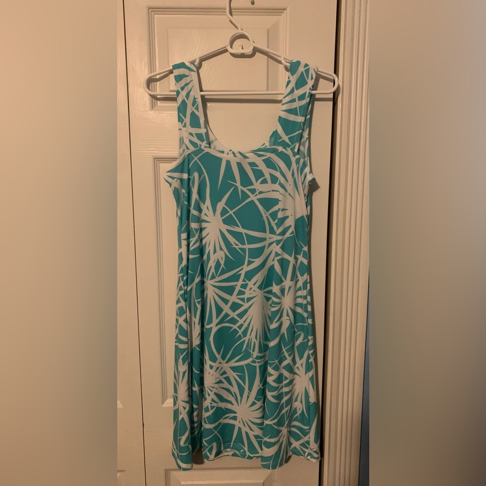 Blue and White Sundress Resort Wear - Picture 2 of 3
